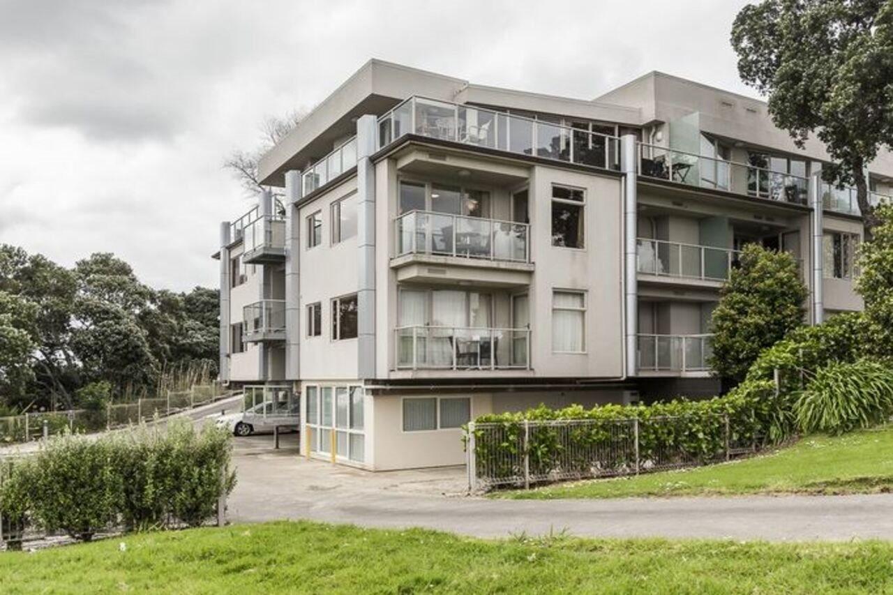 Vr Takapuna Auckland Esterno foto Apartments in the suburb of Remuera, Auckland