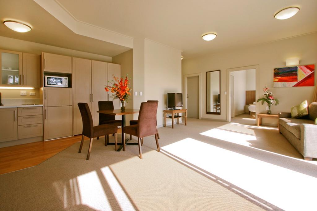 Vr Takapuna Auckland Esterno foto A typical apartment at the Arbour Oaks retirement village
