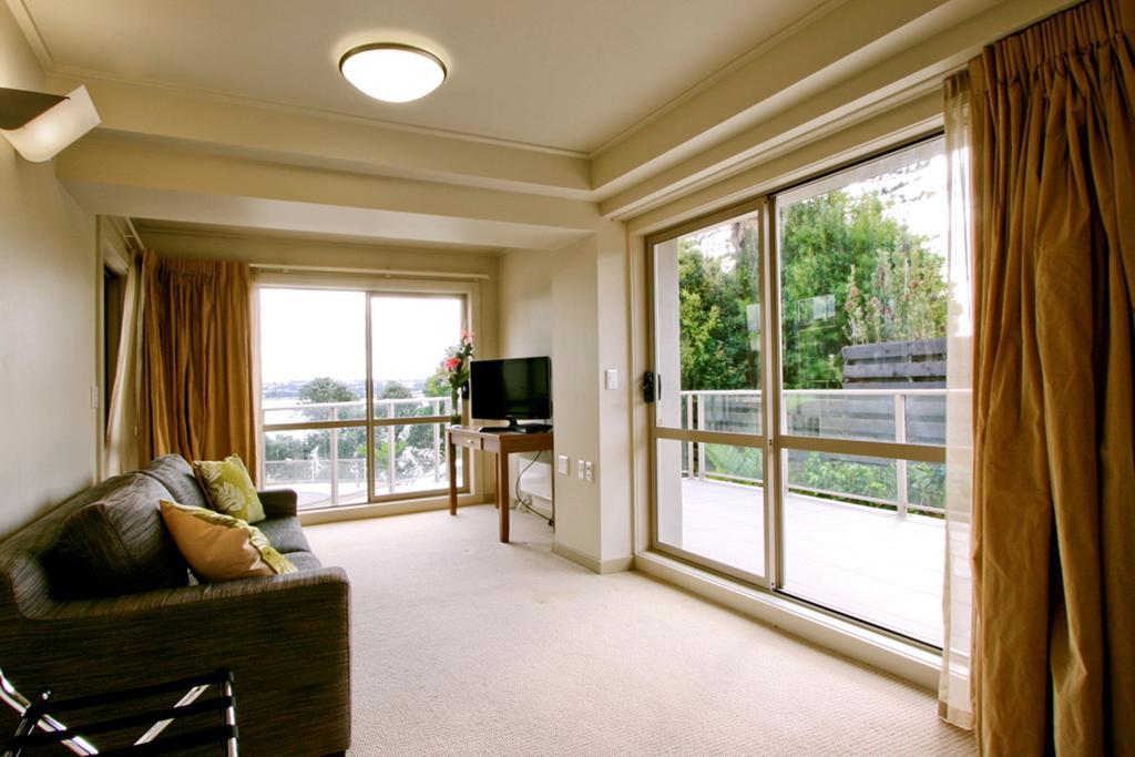 Vr Takapuna Auckland Esterno foto A typical apartment at the retirement village