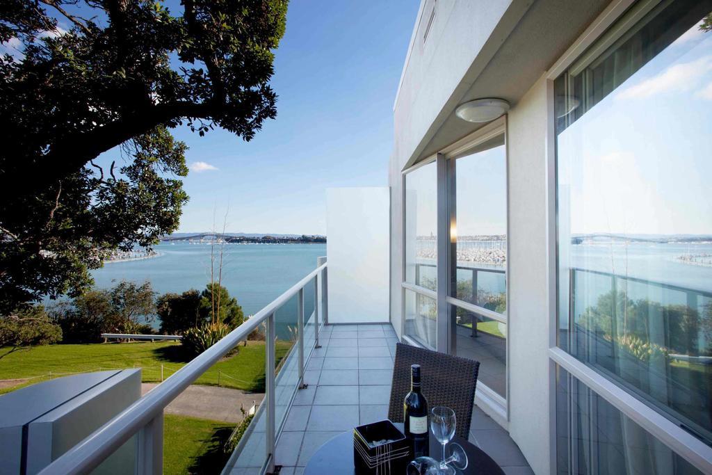 Vr Takapuna Auckland Esterno foto View from a suite at the Crowne Plaza Hotel, Auckland